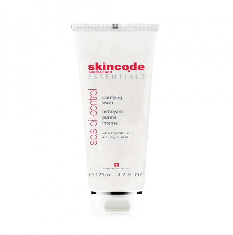 Sữa rửa mặt kiểm soát dầu Skincode essential oil control clarifying wash